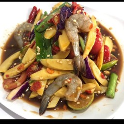 ตำหน่อไม้กุ้งสดปูปลาร้า