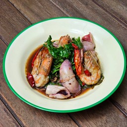 ข้าวกระเพราทะเล