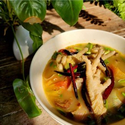 ต้มยำซุปเปอร์ตีน