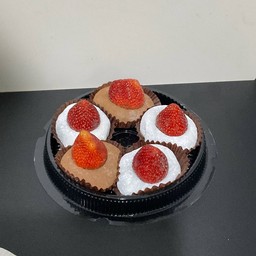 M เซ็ทวันเกิด 5 ลูก