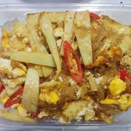 หน่อไม้ผัดไข่ใส่วุ้นเส้น+ไข่ดาว
