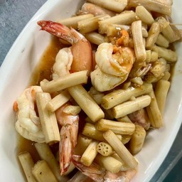 กุ้งผัดไหลบัว-กุ้งสวย