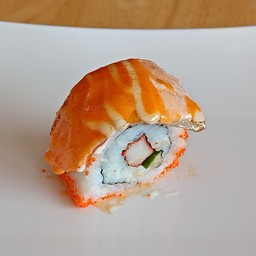 แซลมอนโรลเบิร์นสไปร์ซี่