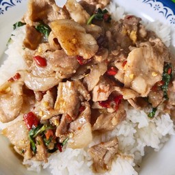 กะเพราหมูชิ้น