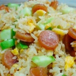 ข้าวผัดกุนเชียง