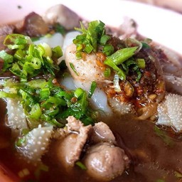 เกาเหลาเนื้อน้ำตก