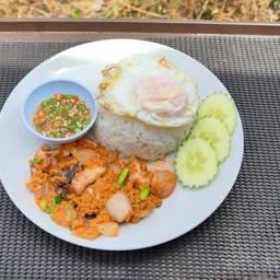 ข้าวราดผัดผงกระหรี่