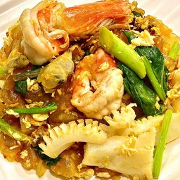 เส้นใหญ่ผัดซีอิ๊วทะเล