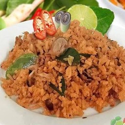 ข้าวผัดต้มยำ หมู ไก่ เลือกได้ค่ะ