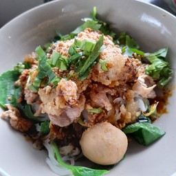ก๋วยเตี๋ยวเรือน้องเตย