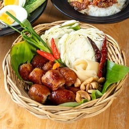 ไส้กรอกอีสานย่างลมร้อน