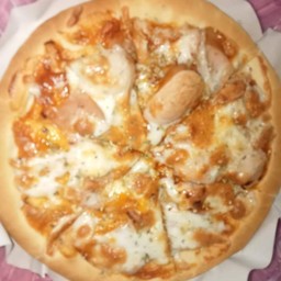 พิซซ่าหน้าชีสไส้กรอกถาดเล็ก