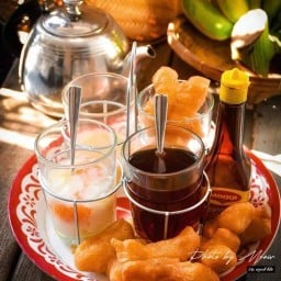 กาแฟ น้ำเต้าหู้ ปาท่องโก๋ &