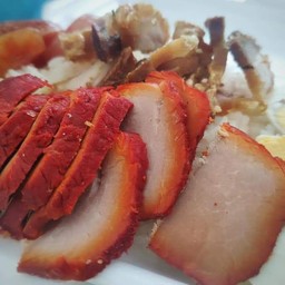 ข้าวหมูเเดง