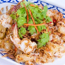 ยำส้มโอกุ้งลวก