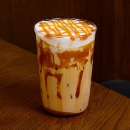 Iced Salted Caramel Macchiato (กาแฟคาราเมลมัคคิอาโตเย็น)