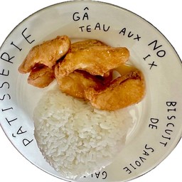 ข้าวปลาทับทิมทอดซอสน้ำปลา