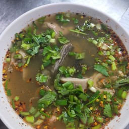 ต้มแซ่บเครื่องในเนื้อ