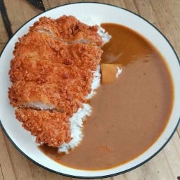 ฟุรุ ตลาดซุกโก้ยอีท