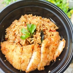 กะเพราคลุกข้าว+ไก่กรอบ