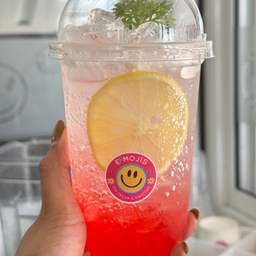 แดง อิตาเลียนโซดา