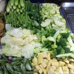 แจ่วปลาร้า + ผักลวก