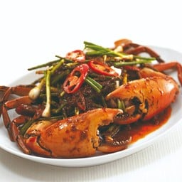 ปูผัดน้ำพริกเผา (M)