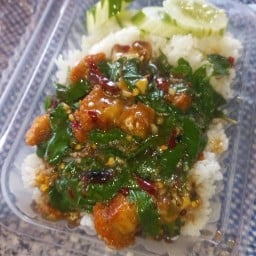 ข้าวกะเพราบ้านนอก