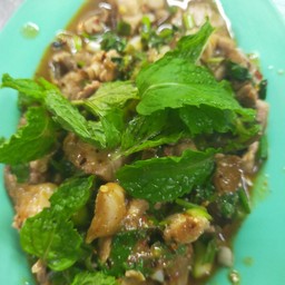 น้ำตกหมู