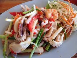 ยำปลาหมึก