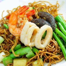 บะหมี่กรอบผัดซีอิ๊ว