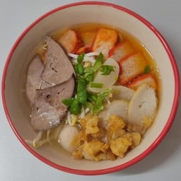 ก๋วยเตี๋ยวน้ำใสกากหมู