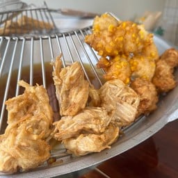 A Good Tofu เต้าหู้ทอด