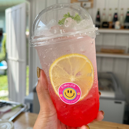 พั้นช์ อิตาเลียนโซดา