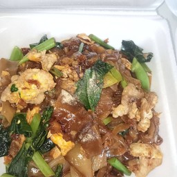 ผัดซีอิ๊วหมู