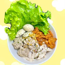 หมี่จัมโบ้ + น้ำพริกหมูกระจก!