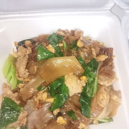 ผัดซีอิ๊วไก่