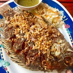 ปลานิลทอดกระเทียม