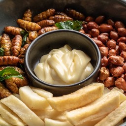 ทอดรวม (ดักแด้/ถั่ว/เฟรนฟราย)