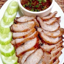 คอหมูย่าง