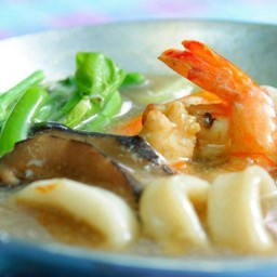 เกาเหลาราดหน้า