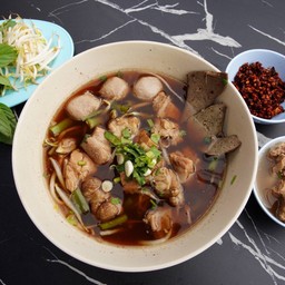 เกาเหลาลูกชิ้นหมู