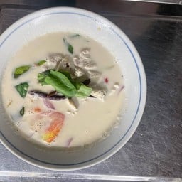 ต้มข่าไก่