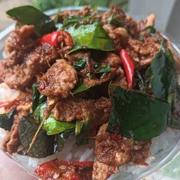 เคบับไก่ พ่อครัวตัวดำ-ตรงหน้าสยามไชยตลาดน้ำพุ ตลาดน้ำพุ