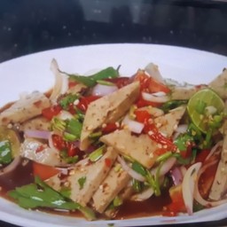 ยำหมูยอ