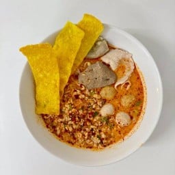 ชามเส้น ก๋วยเตี๋ยวต้มยำหมูบะช่อ กาดน้ำทองน่าน