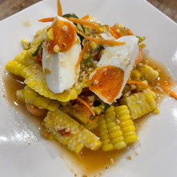 ตำข้าวโพดไข่เค็ม