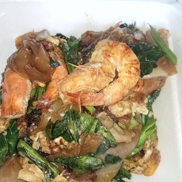 ผัดซีอิ๊วทะเล