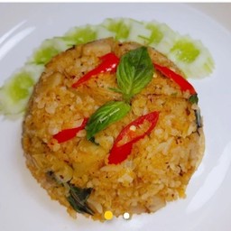 ข้าวผัดน้ำพริกเผา