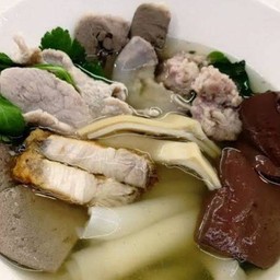 ก๋วยจั๊บน้ำใส